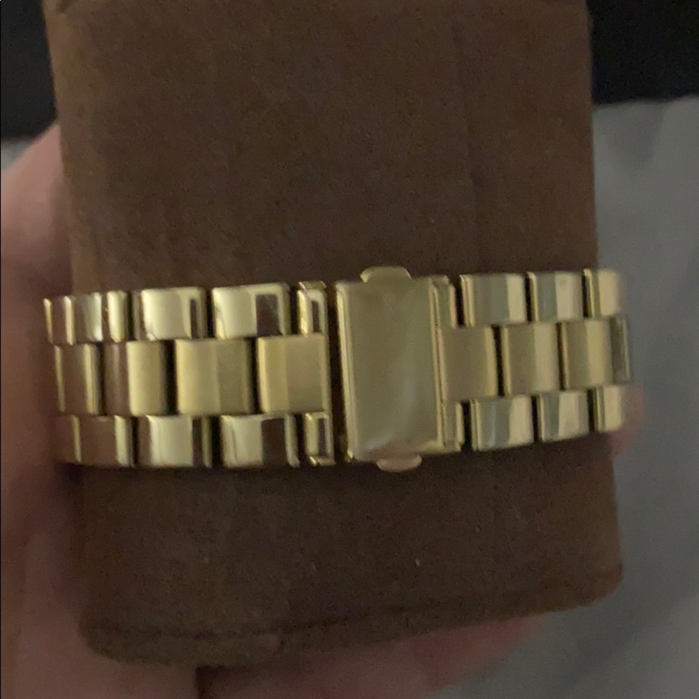 Michael Kors Watch - Picture 4 of 4